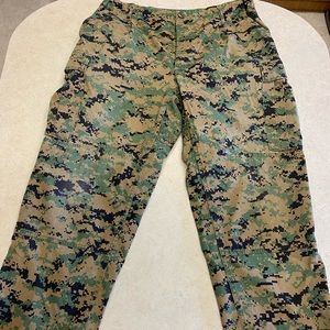 USMC Camo Pants Size Large Regular